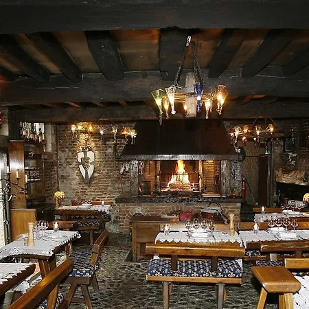 オーベルジュ デュ ボン フェルミエ 2* ヴァランシエンヌ