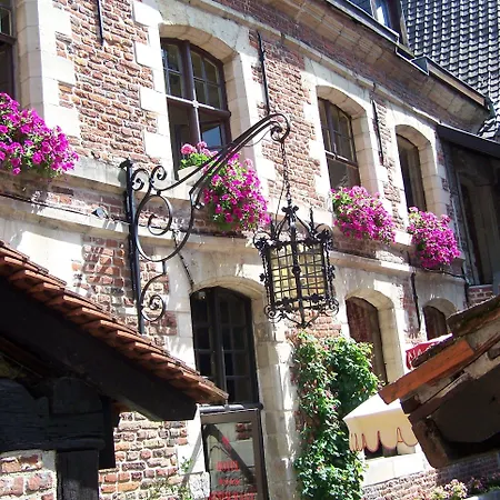 オーベルジュ デュ ボン フェルミエ ホテル ヴァランシエンヌ